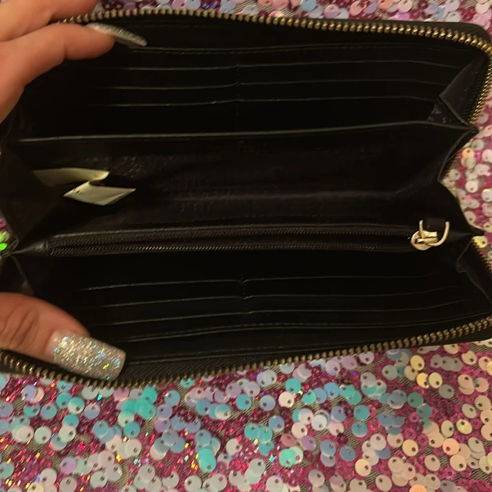 Kate Spade Matching Set - Picture 3 of 16